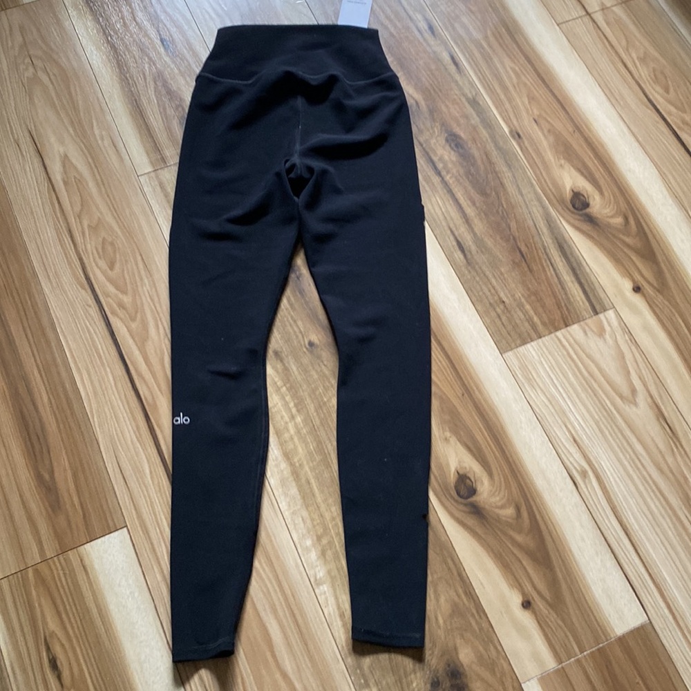 ALO YOGA Hi Waist Extreme Ripped Leggings - Picture 4 of 4